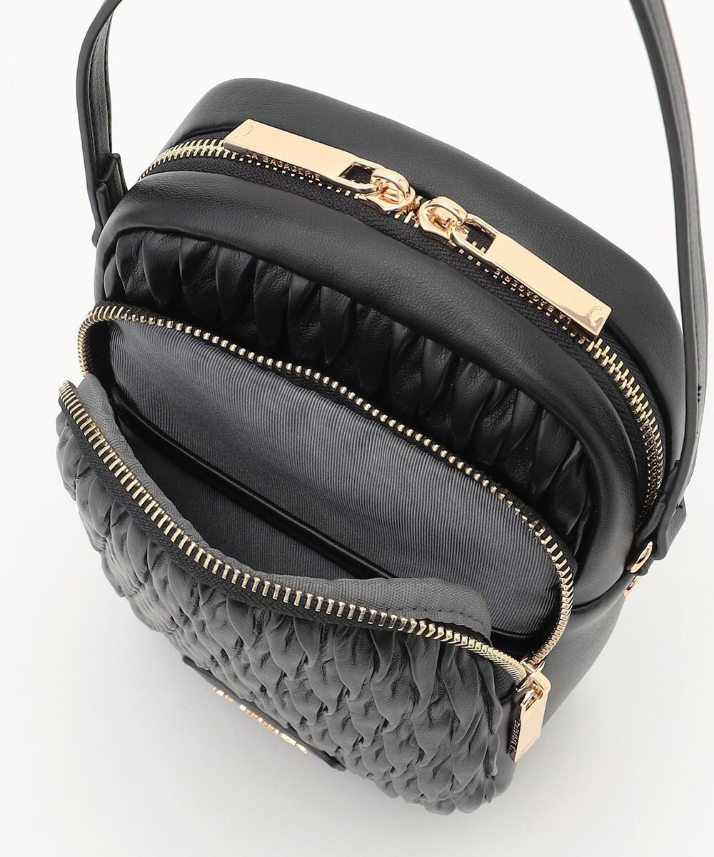 LA BAGAGERIE ランダムプリーツショルダーバッグ タテ 