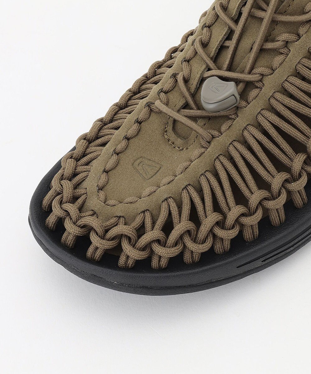 JOSEPH ABBOUD MOUNTAIN KEEN UNEEK サンダル 