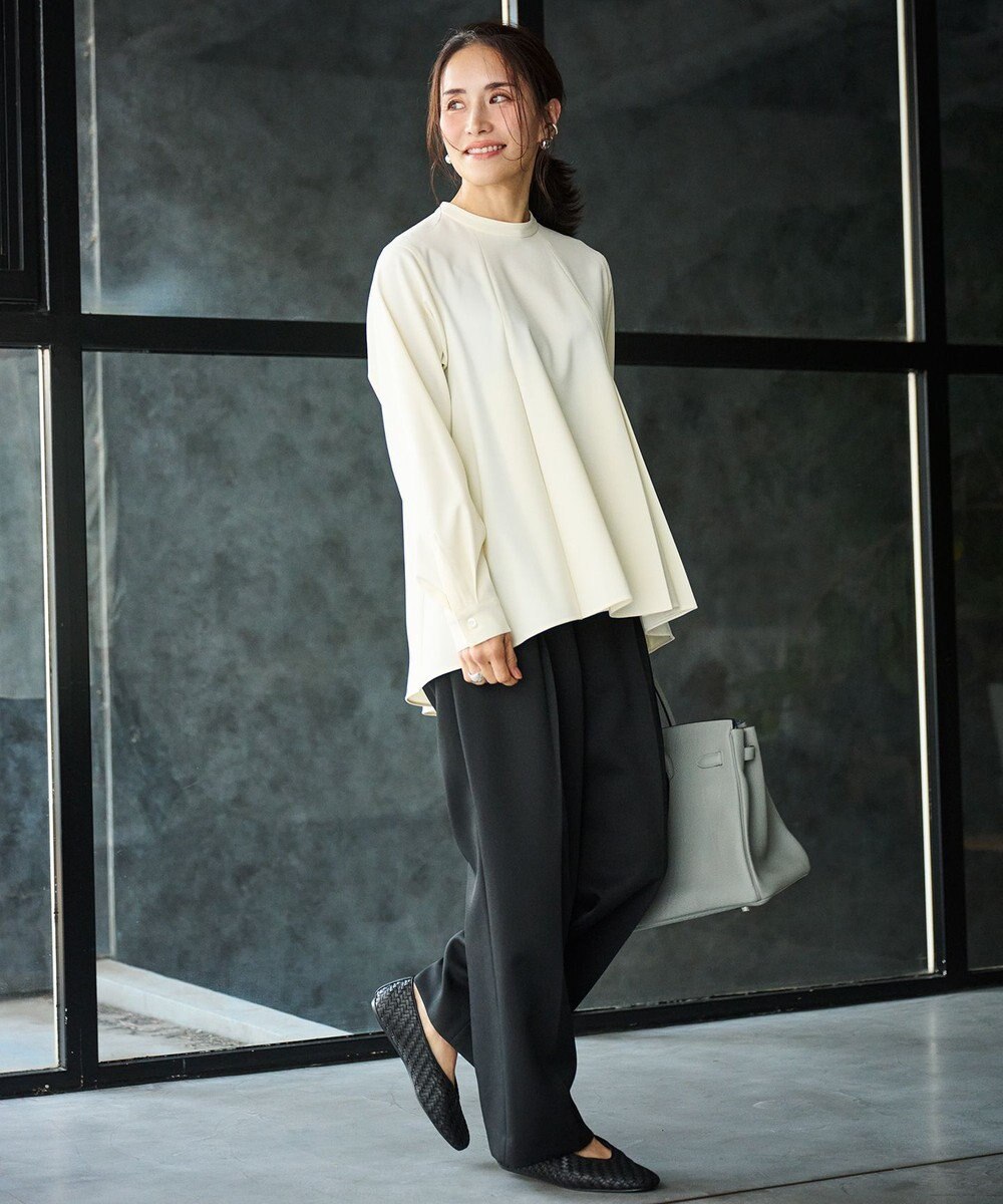 #Newans 〈亀恭子さんコラボ〉パネルタックAラインブラウス 