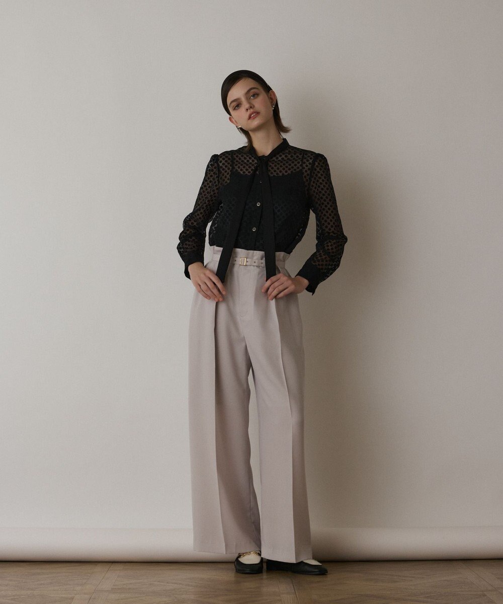 GRACE CONTINENTAL ドットオパールタイ付ブラウス 