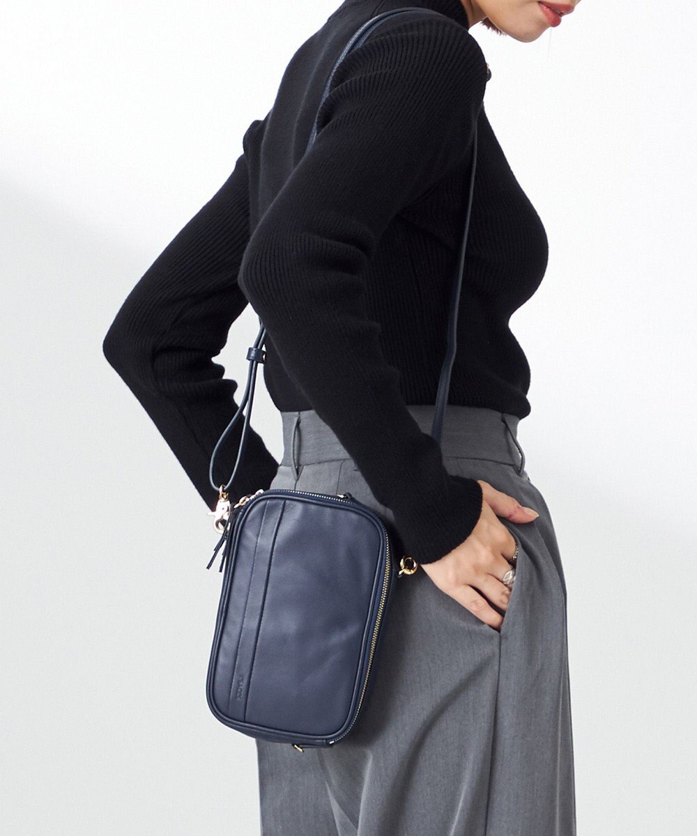 Y'SACCS 木村多江×Y'SACCS スクエアマルチショルダー 