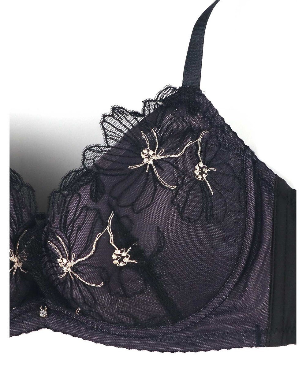 AMPHI 【sweet web掲載】 ノンワイヤーブラ 谷間をメイク 脇高設計 A～Gカップまで対応 大きいサイズ 【BRAGENIC ブラジェニック 脇高細見えタイプ】 ブラジャー ブラ BMI353 アンフィ／ワコール 