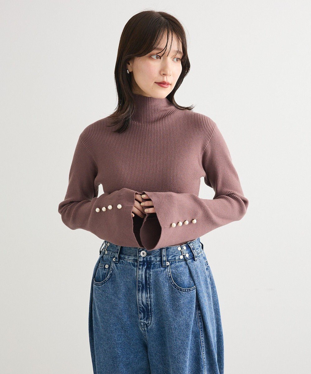 Green Parks ・ｓｗｉｎｇ　ｂｙ　袖パールボタンフレアリブニット 