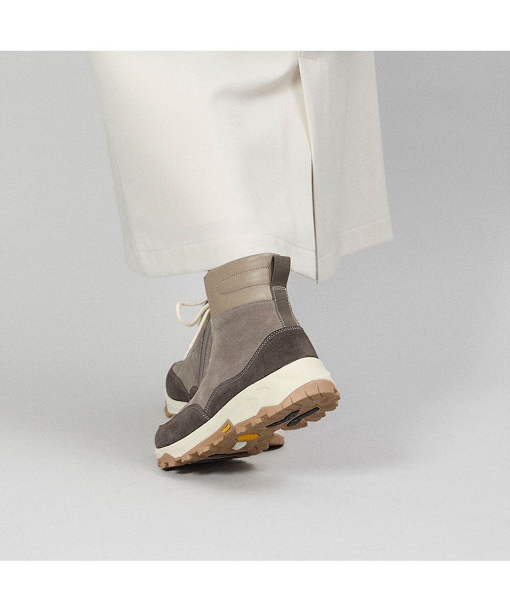 ing アークティックレースアップブーツ 