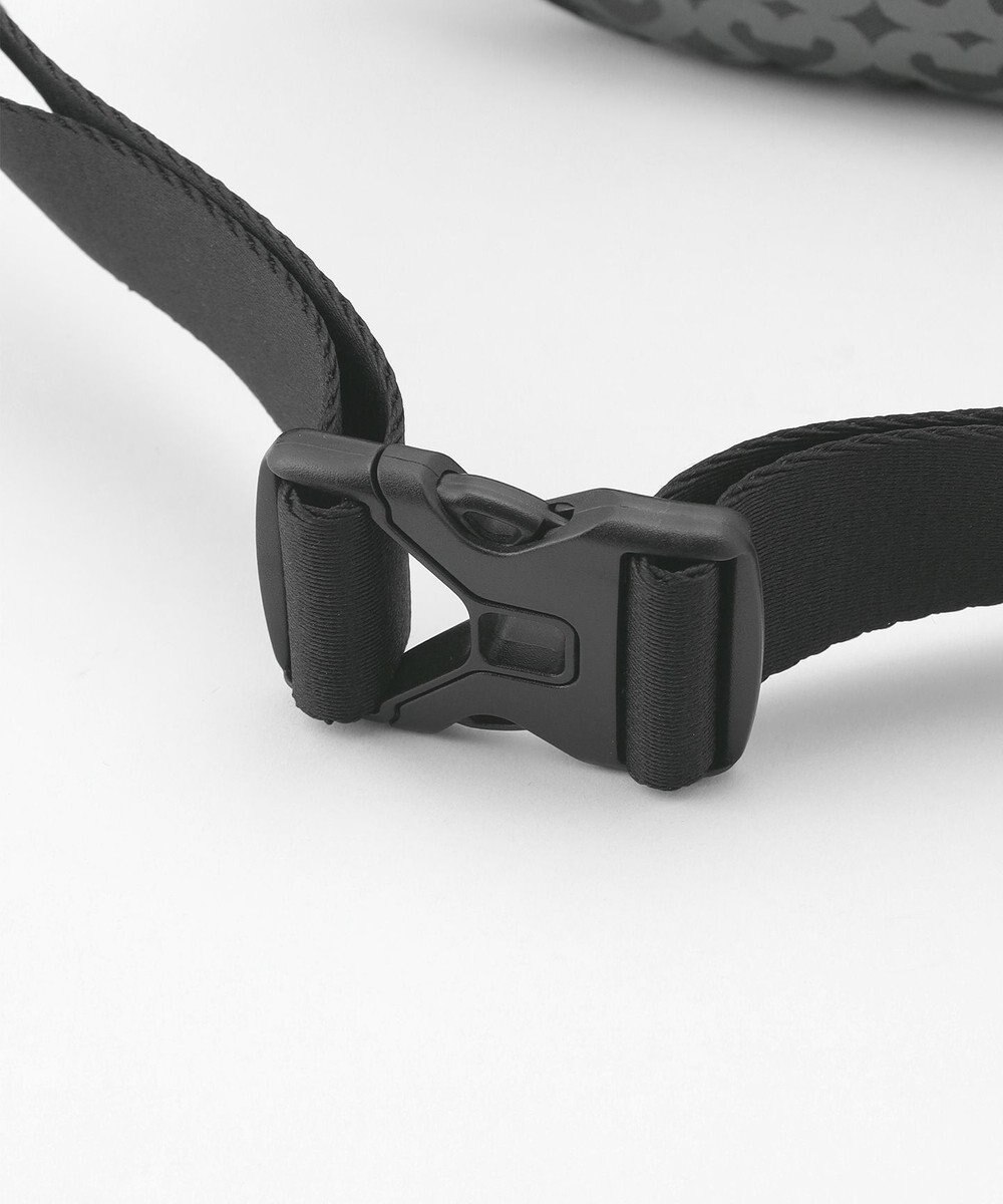 23区GOLF 【UNISEX】モノグラムボディバッグ　ペットボトルも入る！タウンユースにもおすすめ 