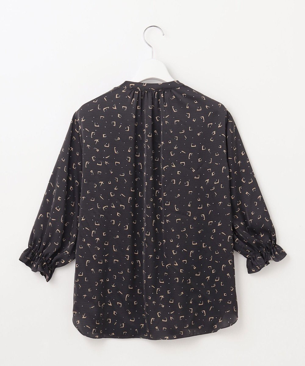 自由区 L 【カタログ掲載・WEB&一部店舗限定・セットアップ対応・洗える】セミブライトサテン ブラウス 