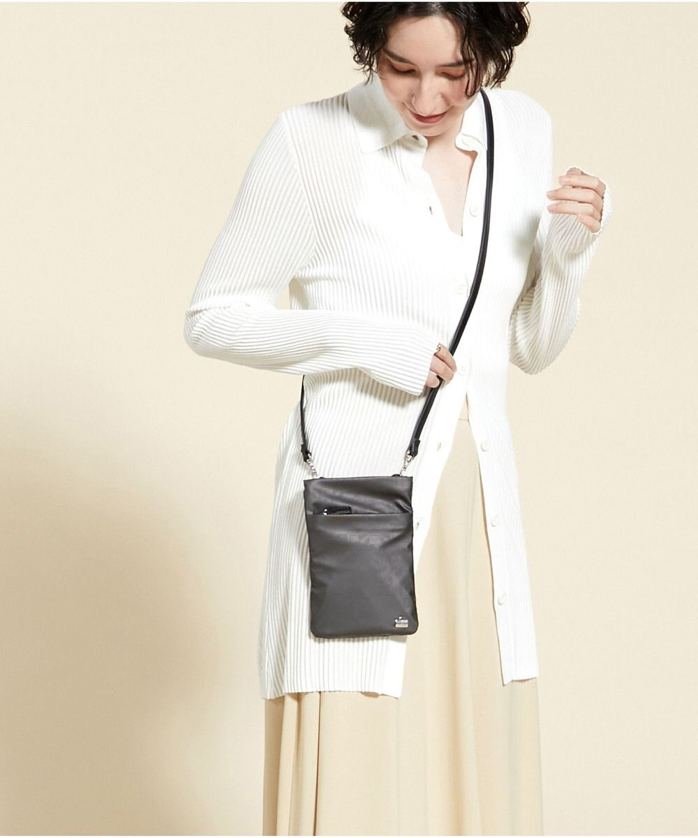 LA BAGAGERIE モノグラムデイリーミニマムポシェット 