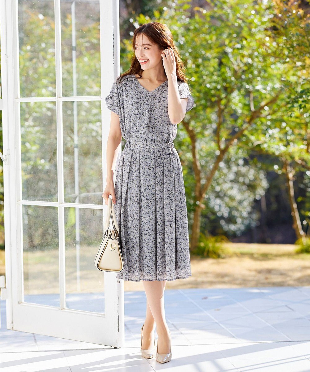 Tiaclasse L 【洗える】程良い透け感のシフォン花柄フレンチワンピース 