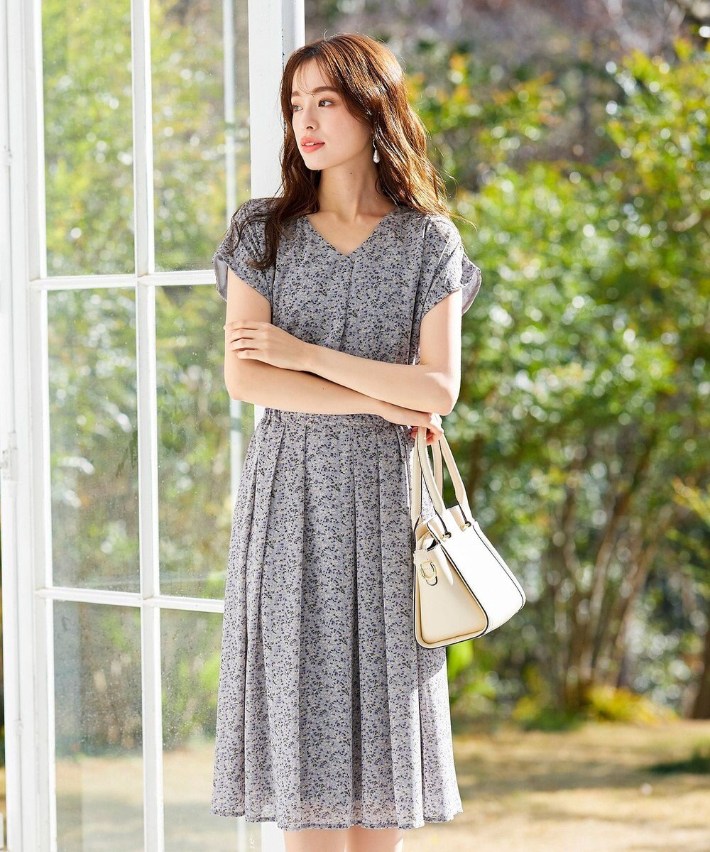 Tiaclasse L 【洗える】程良い透け感のシフォン花柄フレンチワンピース 