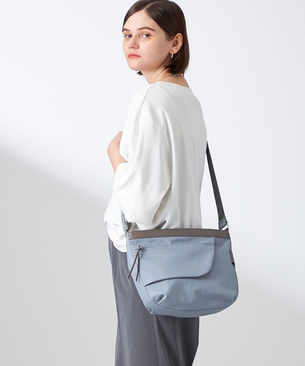 Y'SACCS コーデュロイライクナイロンショルダー 