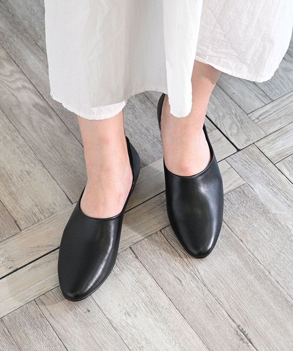 APOM 本革カバードパンプス 25 