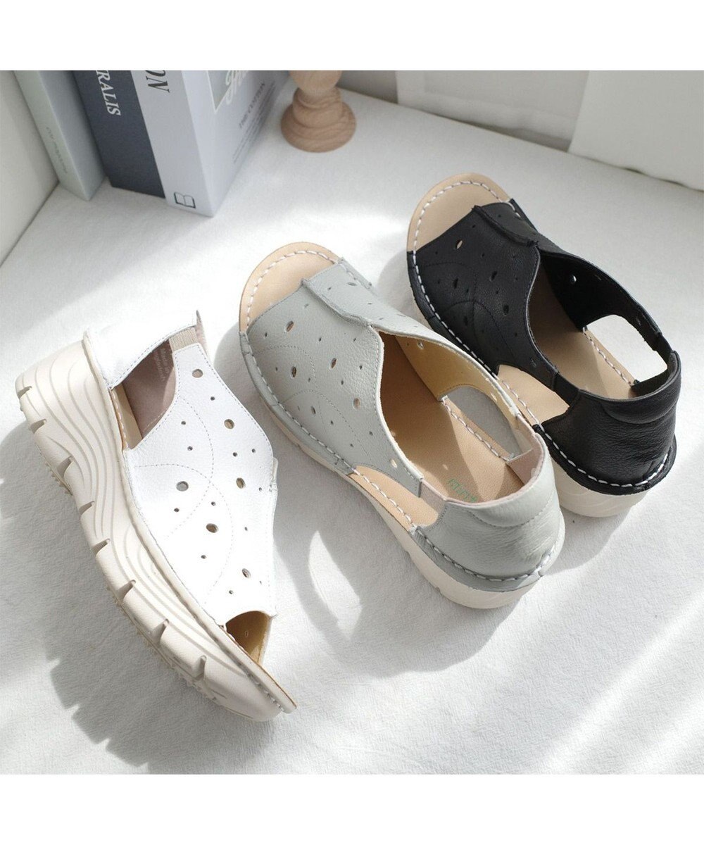 Pointer 本革 超軽量厚底パンチングサンダル 