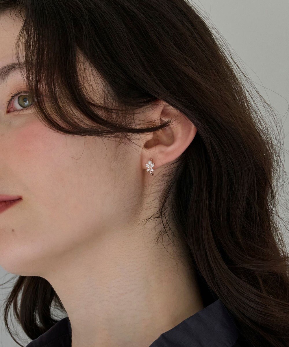 Phoebe ロマンティックビジューバタフライフープピアス　ローズゴールド 