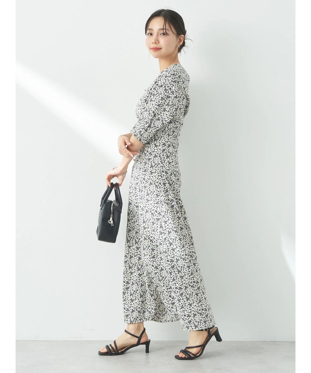 earth music&ecology 小花柄Ｖネックワンピース 