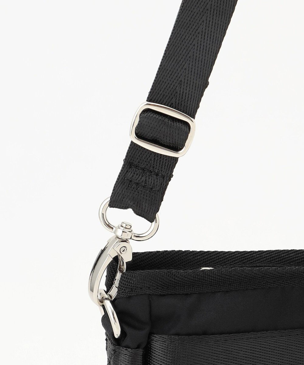 Y'SACCS テープデザイン　トラベルポシェット 