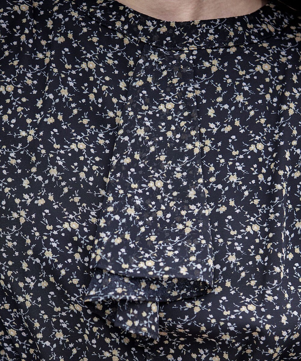 Tiaclasse L 【新色追加・洗える】花柄フリルドレープワンピース 