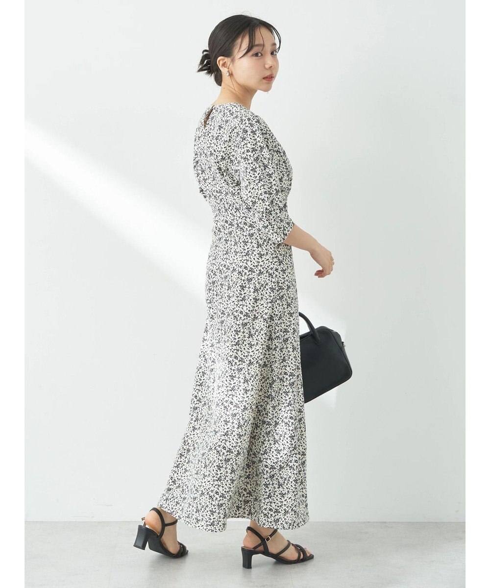 earth music&ecology 小花柄Ｖネックワンピース 