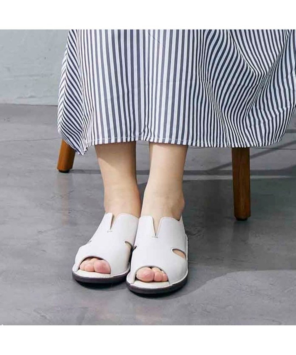 ing <ing>【サスティナブルシリーズ】サイドオープンサンダル 