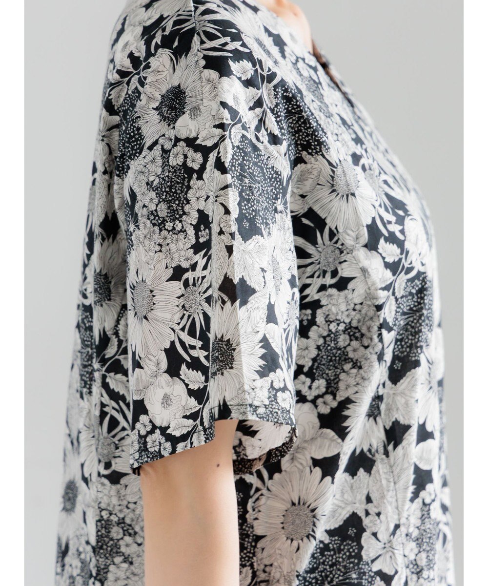 Te chichi 【LIBERTY FABRICS】Vネックフレアワンピース 