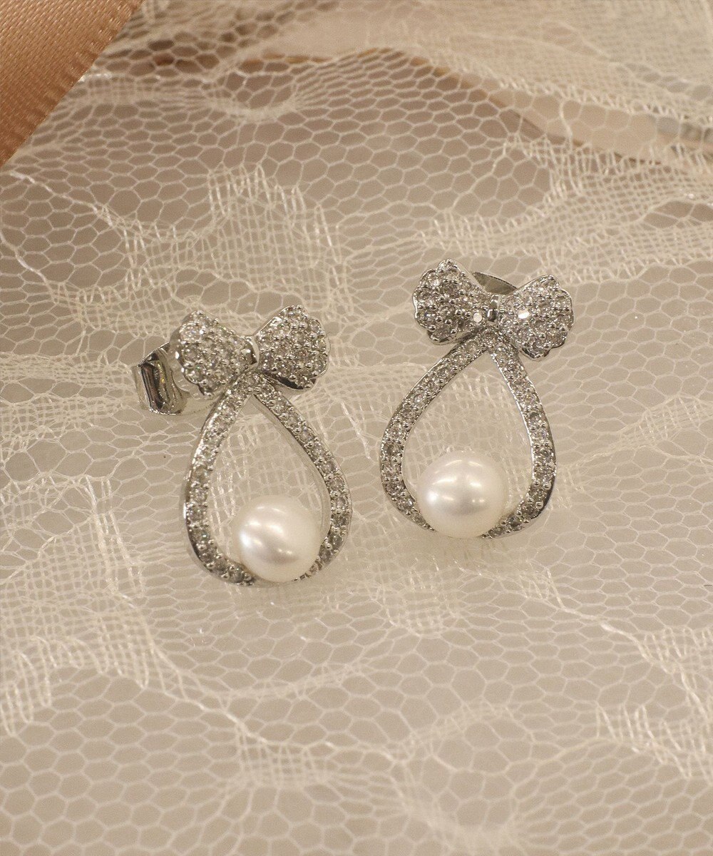 Tiaclasse 【金属アレルギー対応／選べる2タイプ】リボン＋パールピアス 