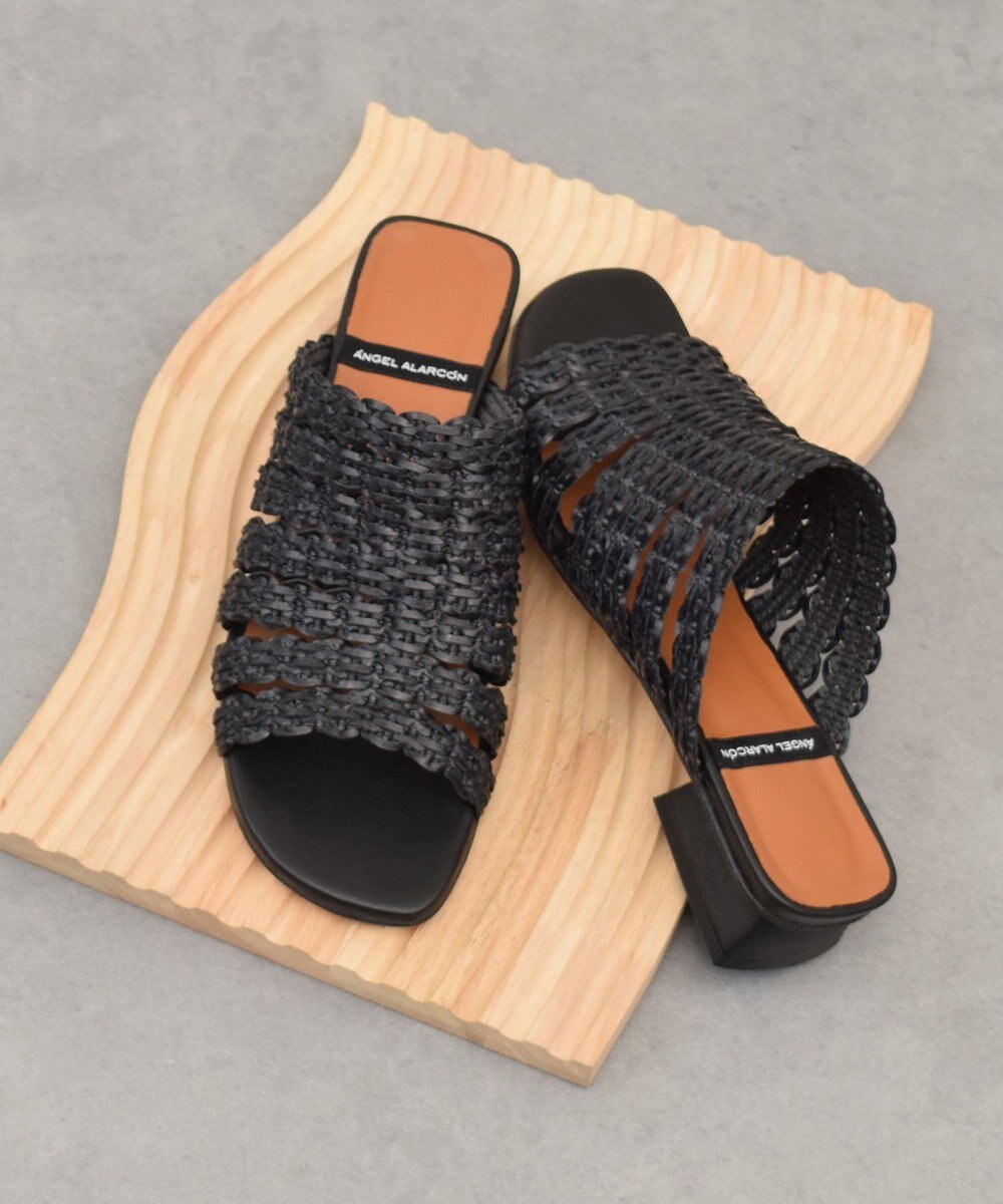 INTER-CHAUSSURES 【ANGEL ALARCON】ローヒールラフィアサンダル 