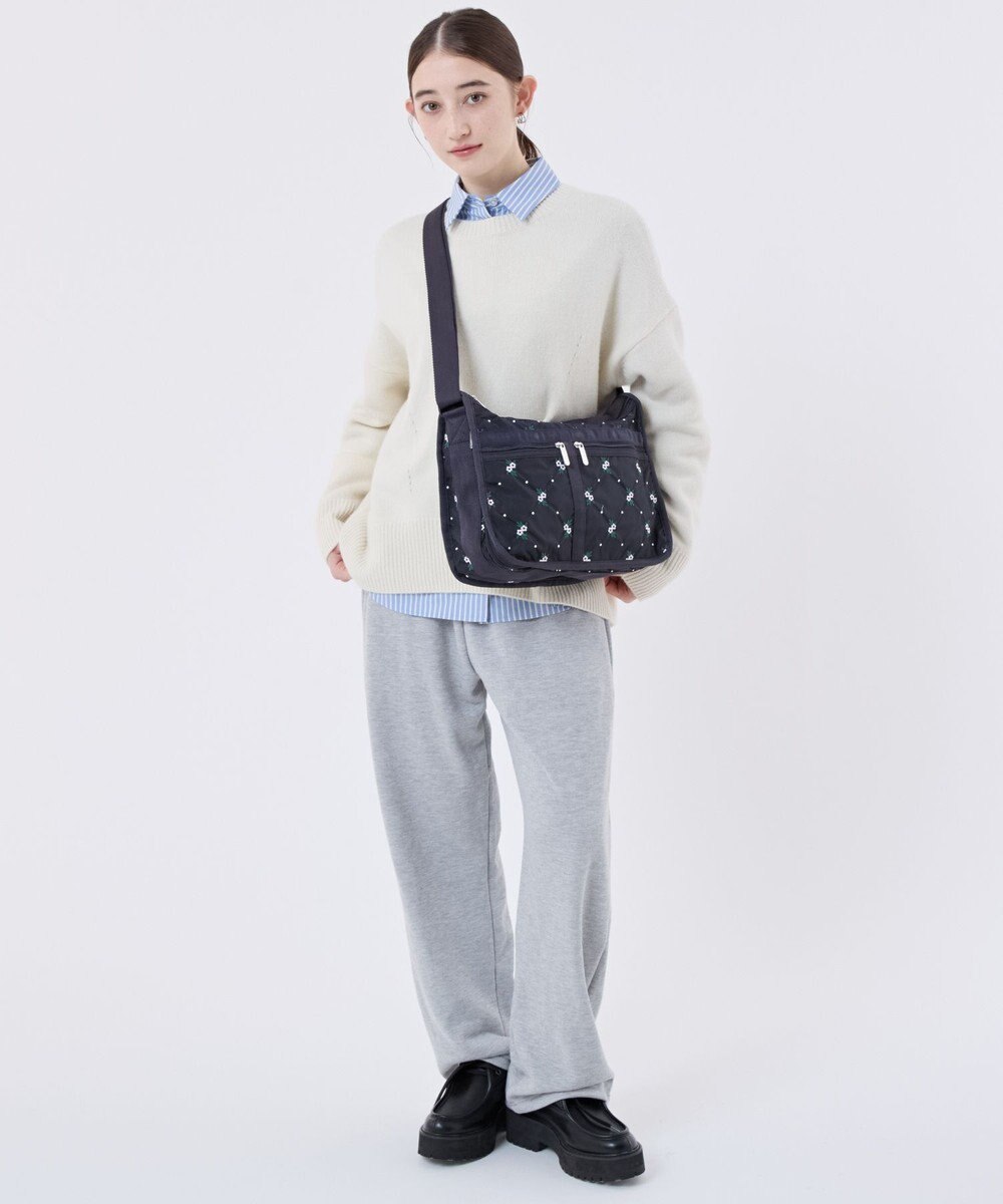 LeSportsac DELUXE EVERYDAY BAG/フローラルラティスEMB 