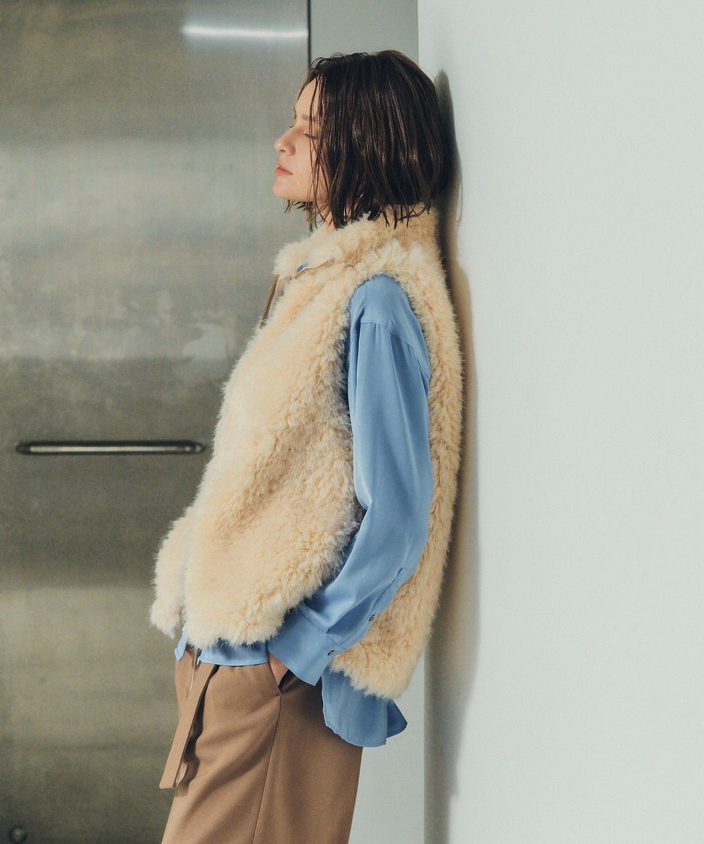 YECCA VECCA カーリーファーZIPジレ 