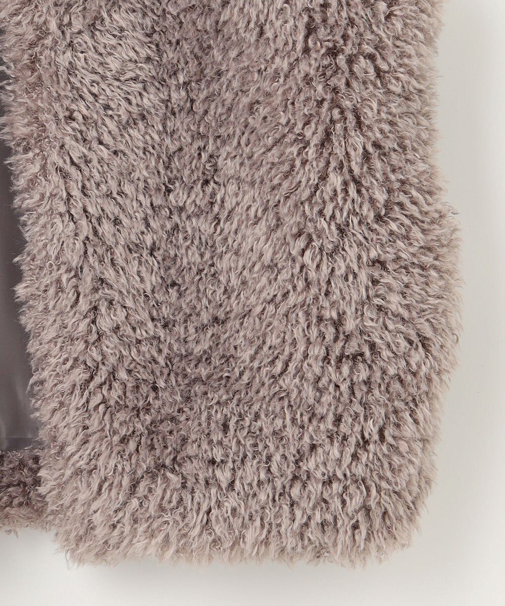 Feroux プードルファーベスト 