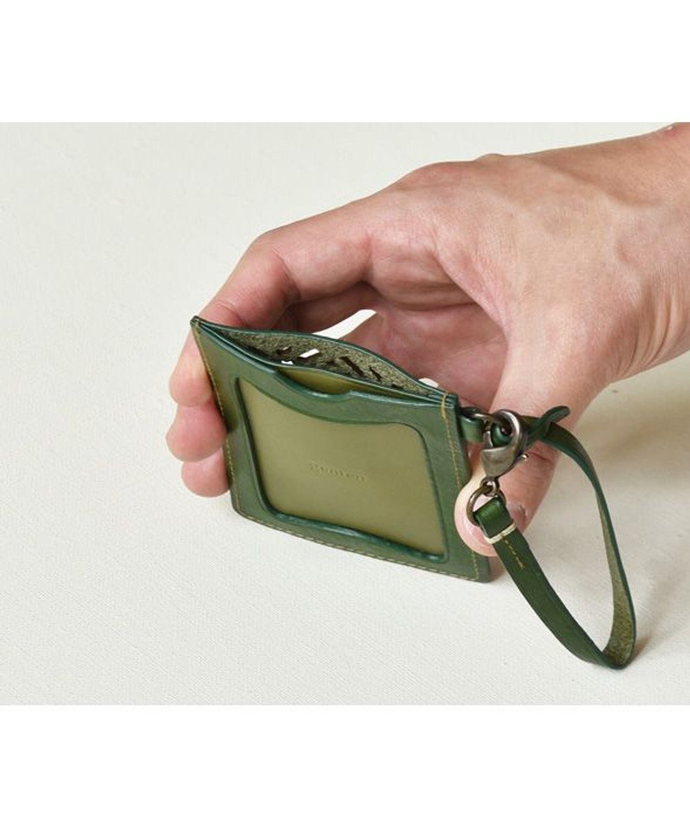 genten ダイヤカットワーク　パスケース 