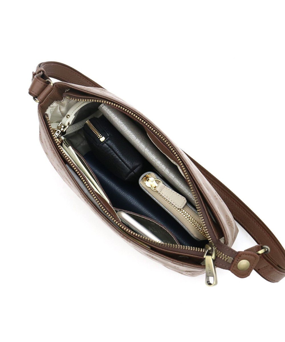 IBIZA ロゴナイロン　ショルダーバッグ 