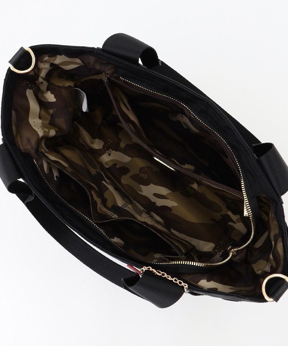 LA BAGAGERIE 【LA BAGAGERIE×HELLO KITTY】リボンチャーム付き　デイリートート　Sサイズ 