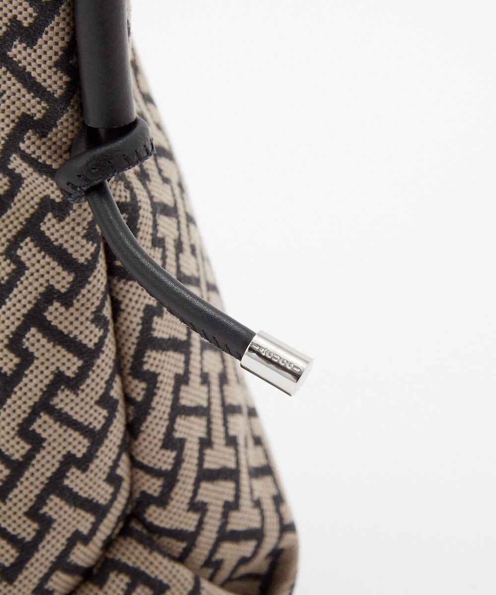 IACUCCI 【予約】モノグランマ ポーチSD JACQUARD/RUGA 