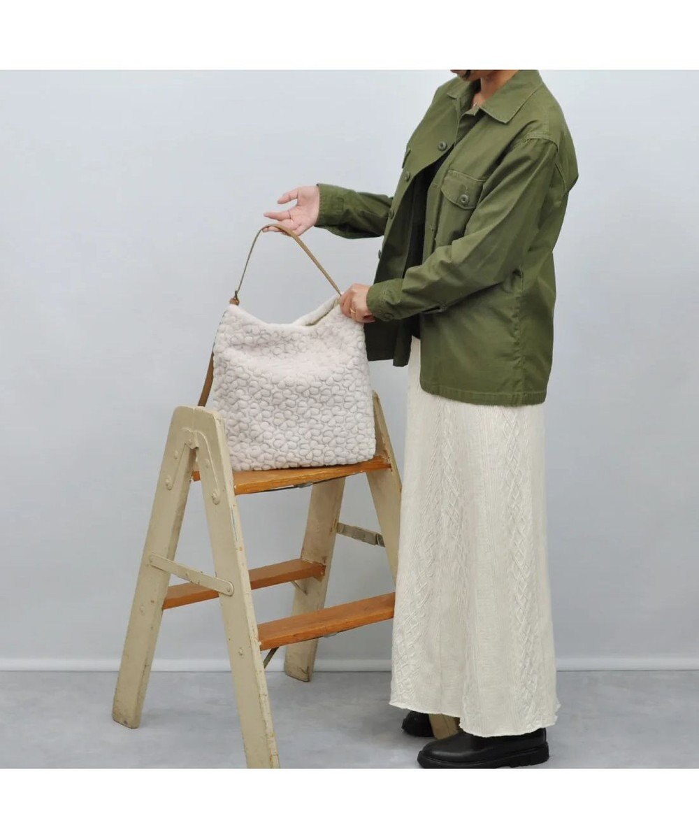 UNBILLION cachecache 花刺繍エコファーワンハンドルバッグ 