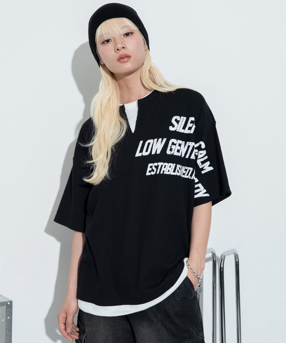 WEGO 【ユニセックス着用ITEM/MLサイズ展開】キーネックフェイクレイヤードグラフィックT（SS） 
