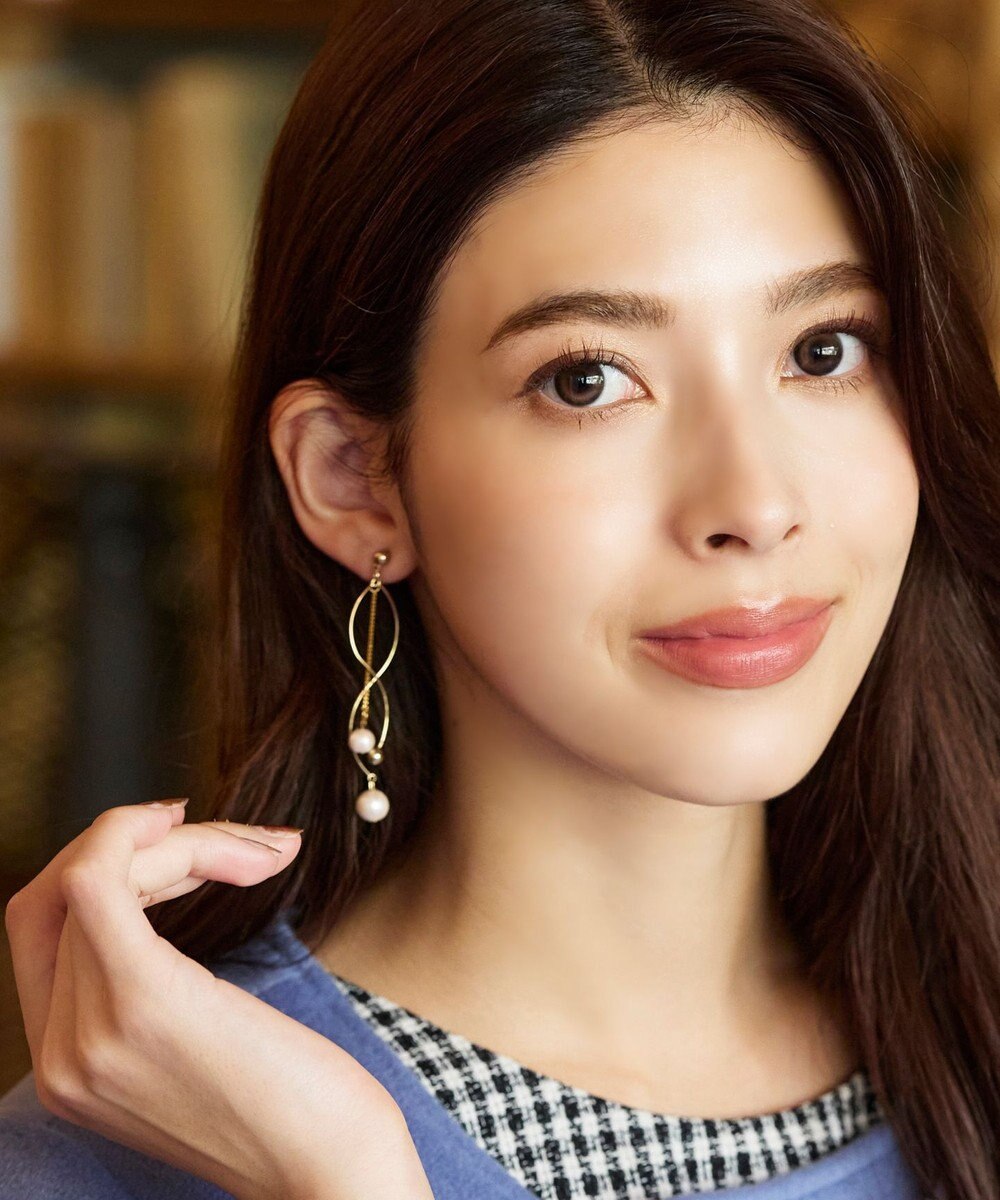 Tiaclasse 【安田美沙子さん着用】ウェーブパールピアス 