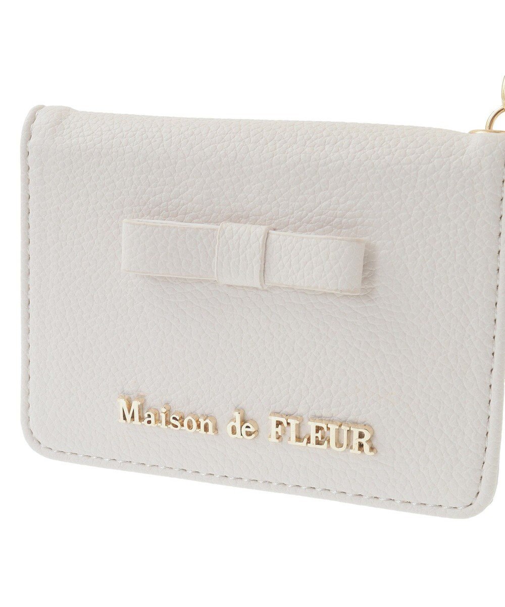 Maison de FLEUR 二つ折りリールパスケース 