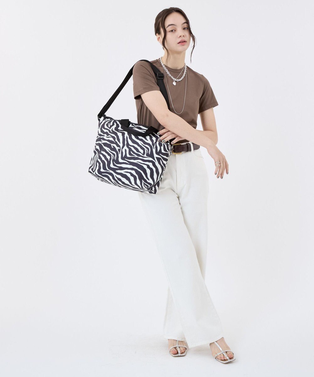 LeSportsac DELUXE EASY CARRY TOTE/クリームブラックゼブラ 