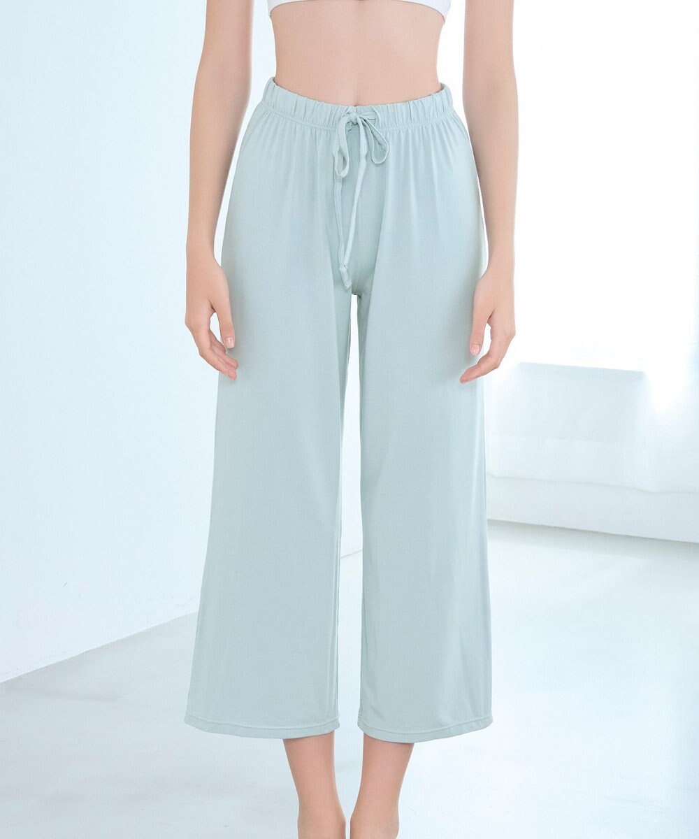 BRADELIS New York 【モアナモリーズ】森みなのオーガニックコットン混エアリーロングパンツ26 