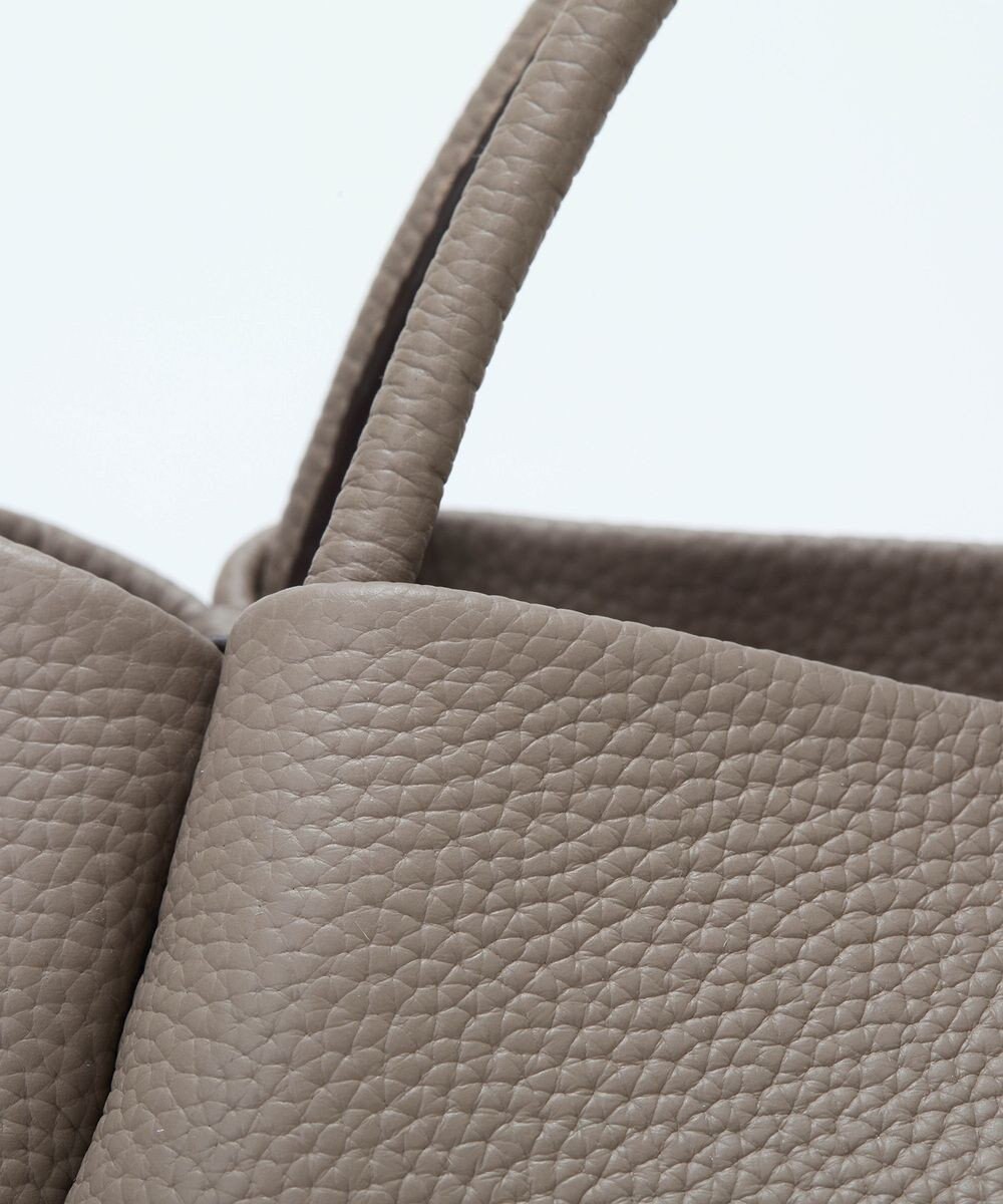 TOPKAPI 【Breath TOPKAPI】シュリンクレザー ショルダー付き ミニ トートバッグ / チャーム付き 