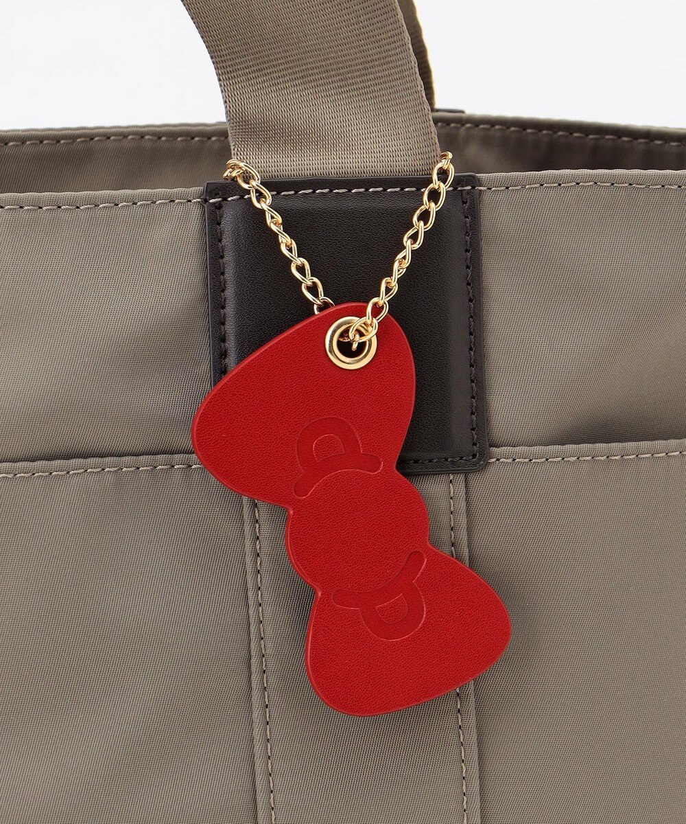 LA BAGAGERIE 【LA BAGAGERIE×HELLO KITTY】リボンチャーム付き　デイリートート　Sサイズ 