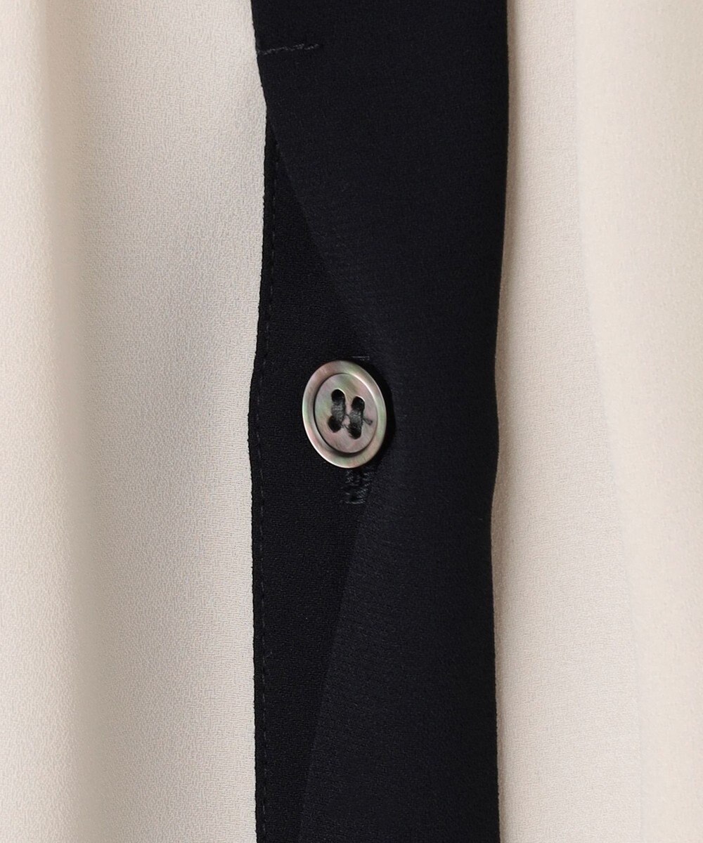 23区 【洗える】バックサテンアムンゼン パールボタン ブラウス 