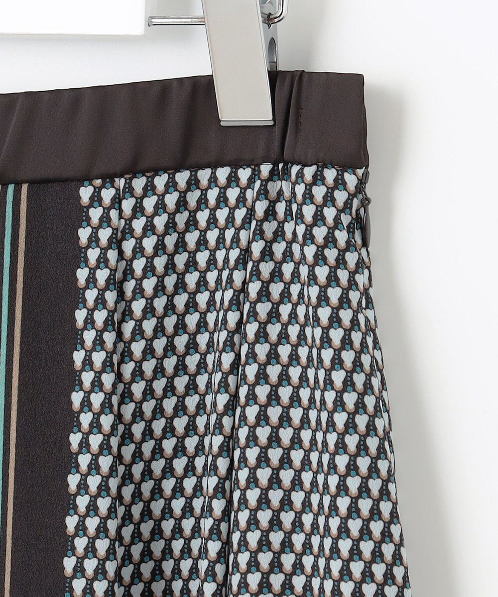 自由区 【洗える】ジオメトリックハートプリント スカート 