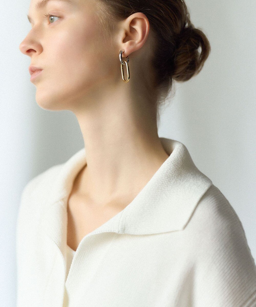 23区 【先行予約】コンビカラー オーバル イヤリング 