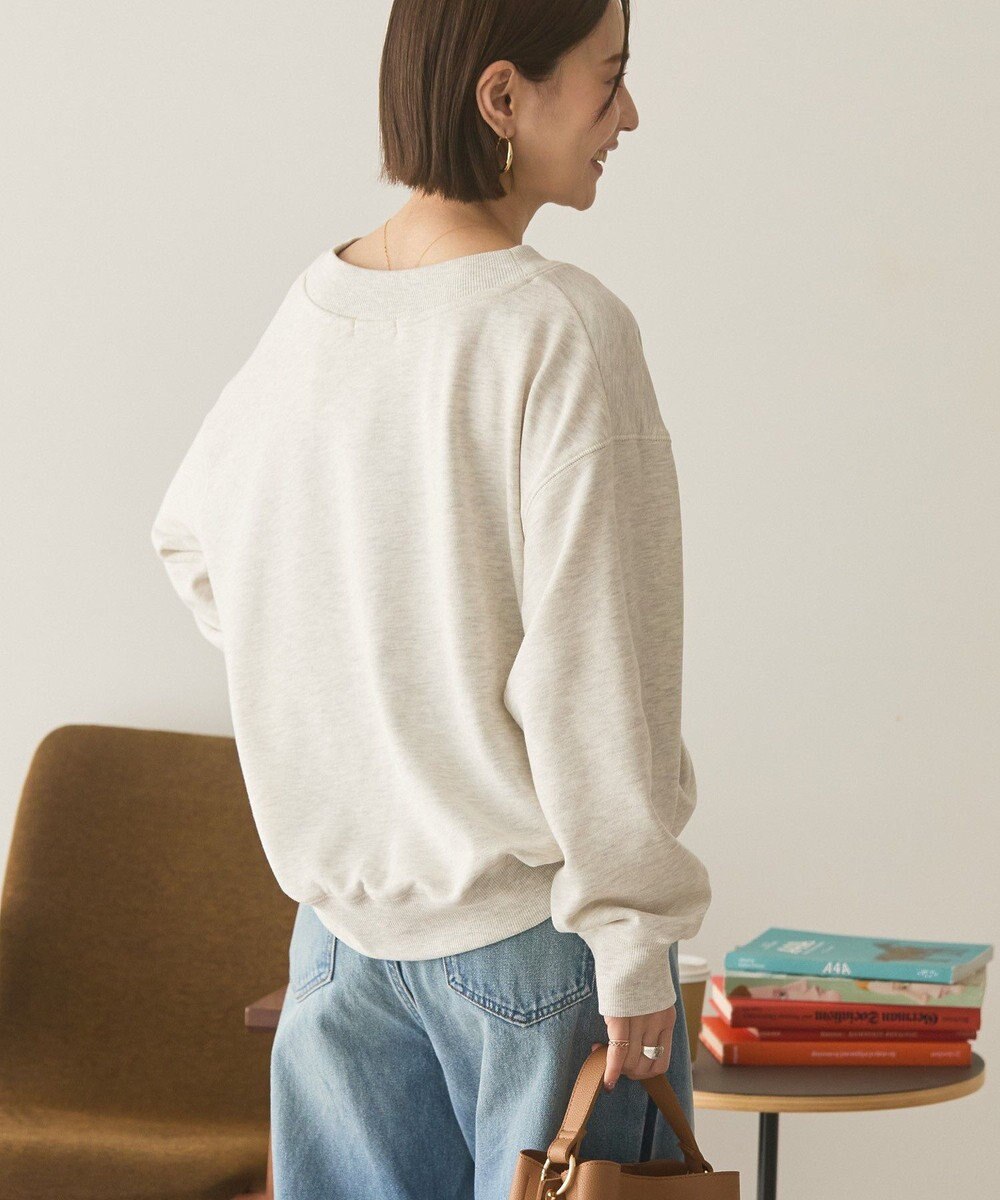 AMERICAN HOLIC Vネックワンポイントロゴスウェットプルオーバー 