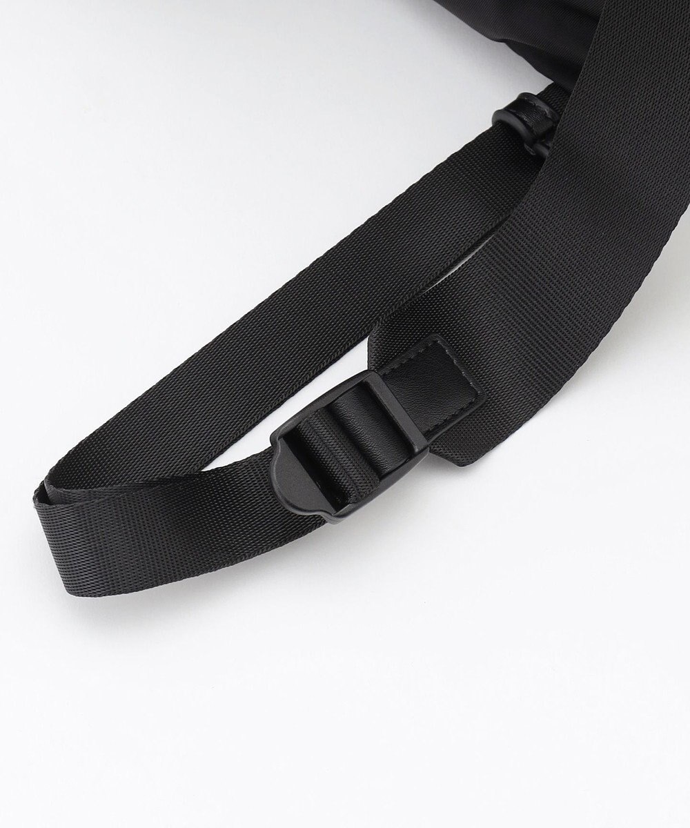 ICB LIMONTA ナイロン フラップ型リュック 