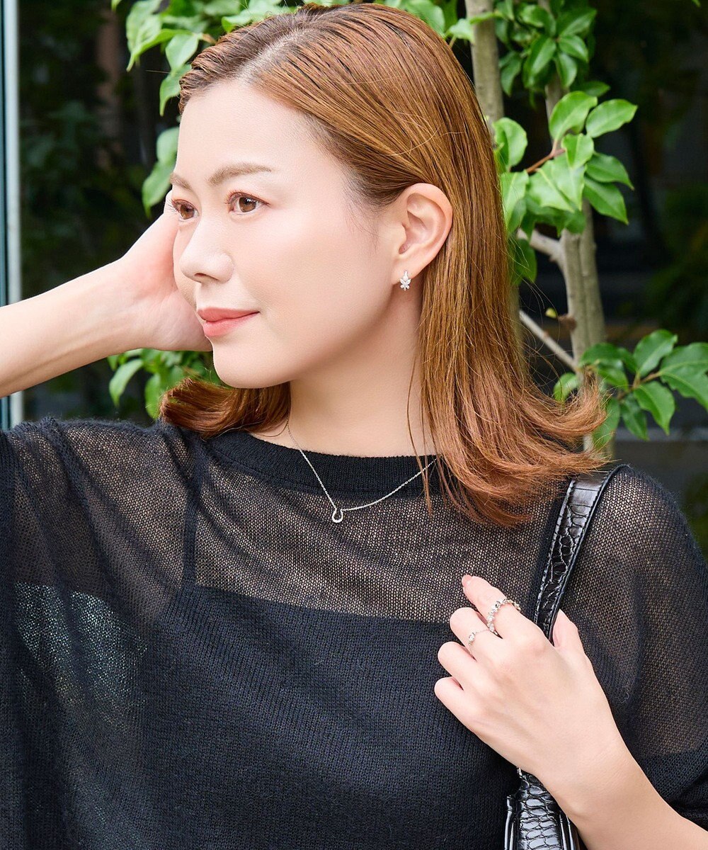 Phoebe 〈オンワード限定セット〉ロマンティックビジューバタフライフープピアス×リッチラインフォースシューネックレス　 