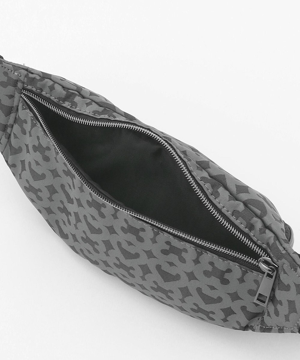 23区GOLF 【UNISEX】モノグラムボディバッグ　ペットボトルも入る！タウンユースにもおすすめ 