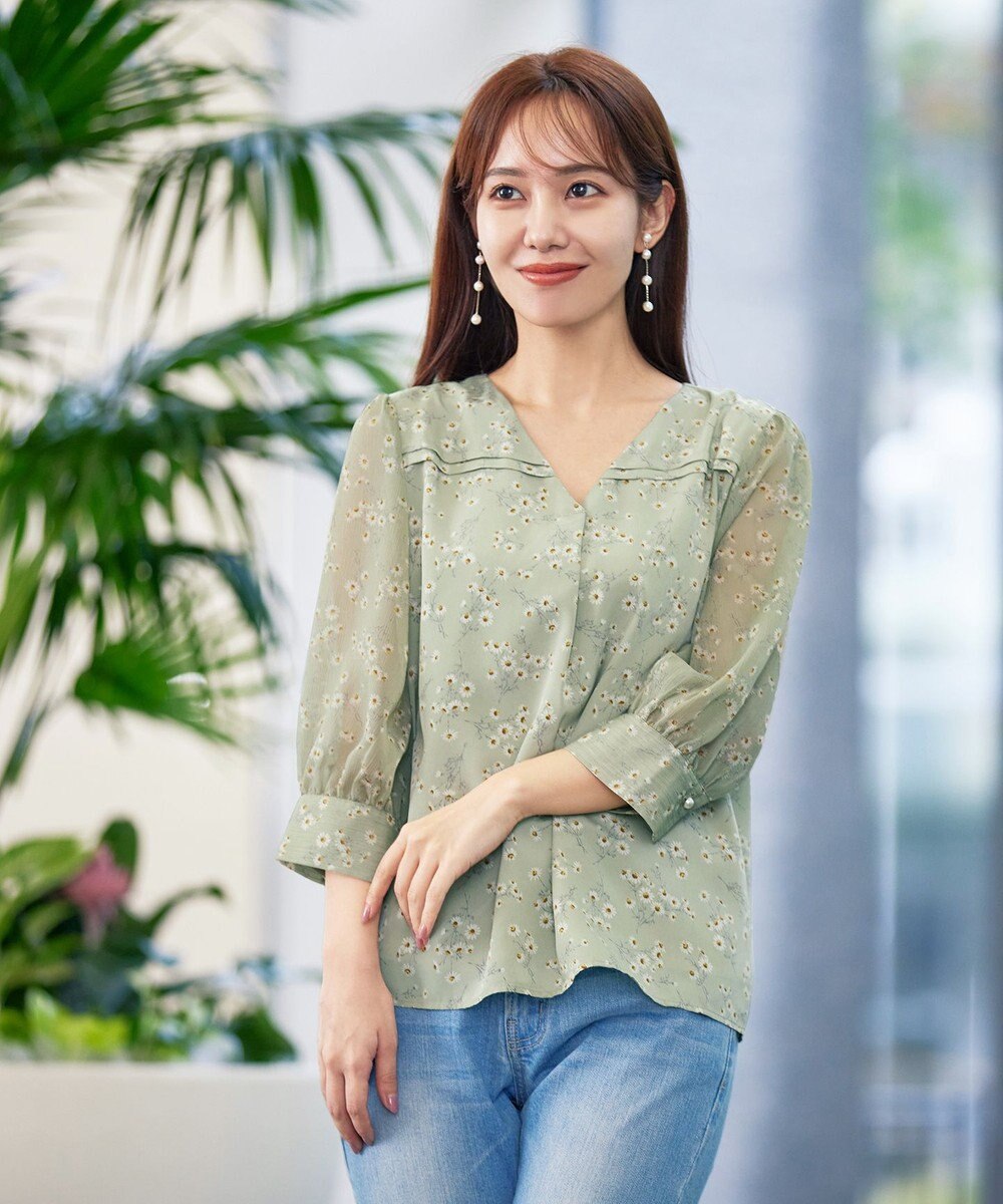 Tiaclasse 【洗える】花柄Vネックブラウス 