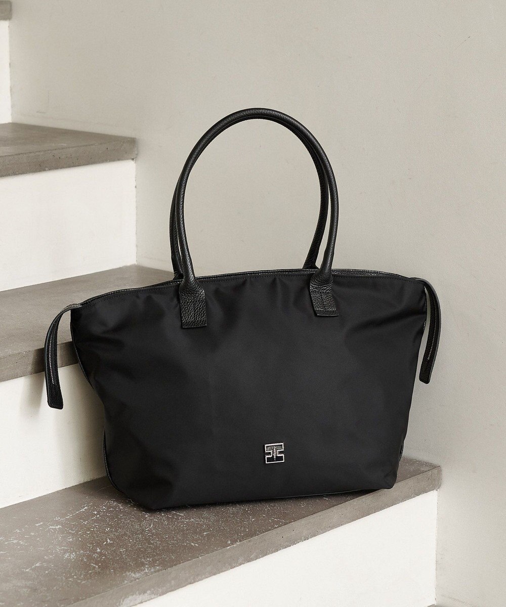 IACUCCI ≪予約≫【ナイロン / A4対応】アーゴ TOTE NYLON/CERVO 