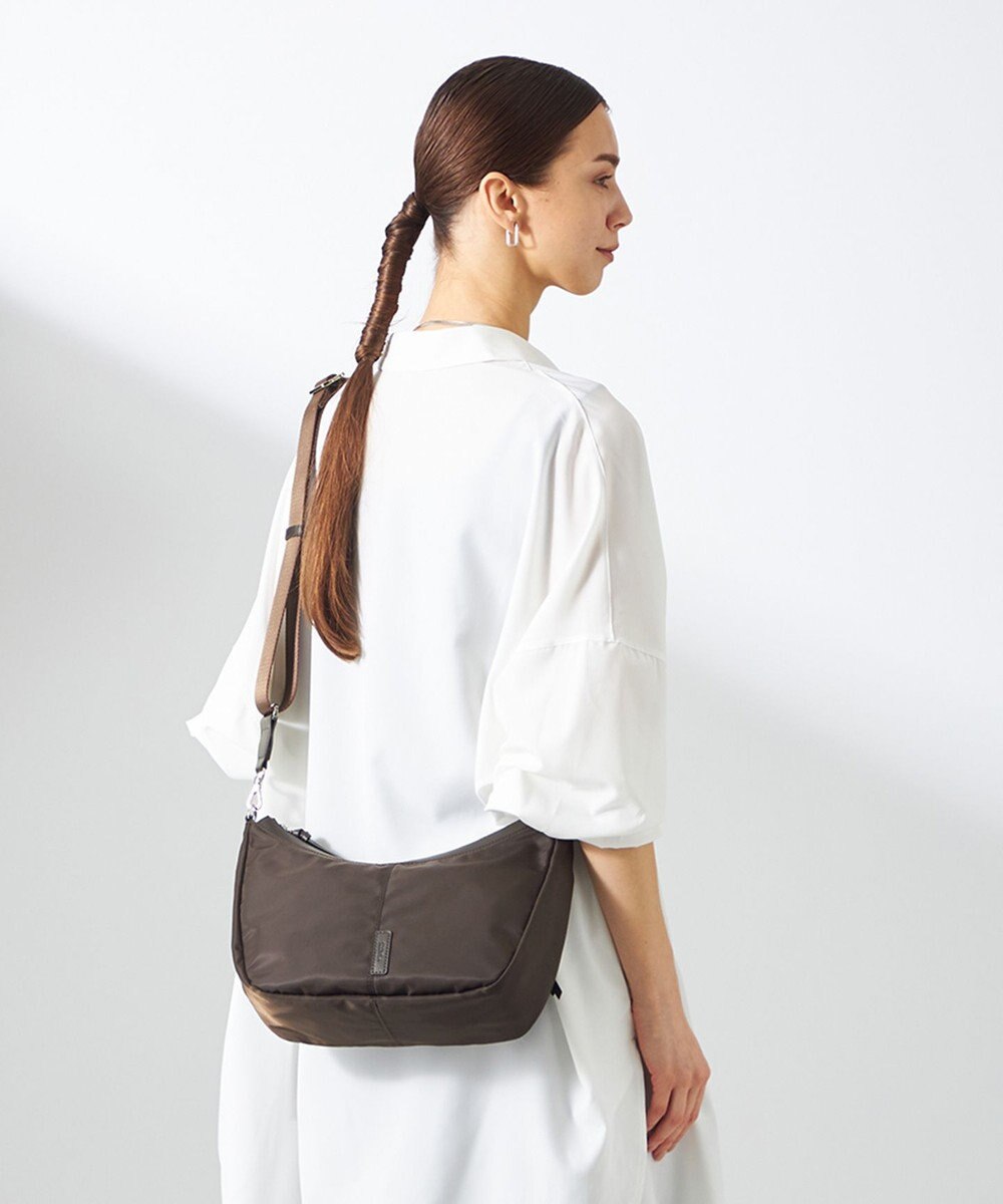 Y'SACCS ツイルナイロン　カーブショルダー　Sサイズ 